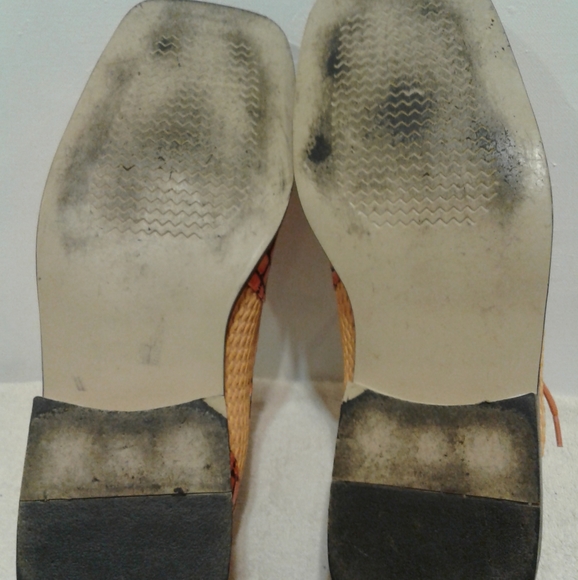 Hugo Vitelli orange dress shoes - Picture 5 of 6